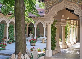 Certificatul de naştere al Bucureştiului, de la Ţepeş în lada ţăranilor FOTO: hpgruesen/Pixabay.com