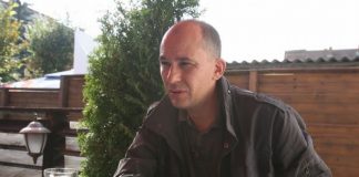 Un pescar luptă să salveze peştii şi viaţa din Munţii Făgăraş FOTO: Captură TVR/Emisiunea Natură și Aventură