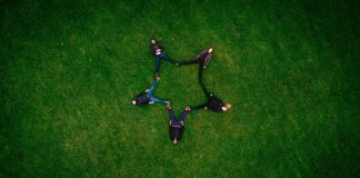 Anatomia unei relații încâlcite: bunii noștri prieteni imaginari FOTO: Pexels/Pixabay.com