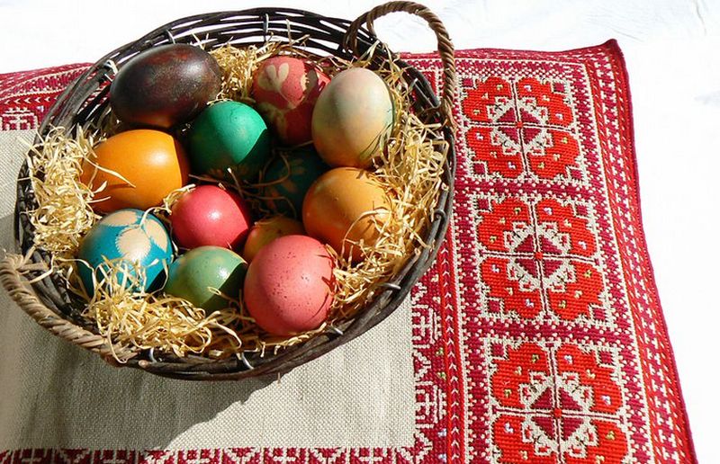 Românii vor cumpăra mai multe ouă de la țărani în perioada Paștelui Foto: Wikimedia Commons