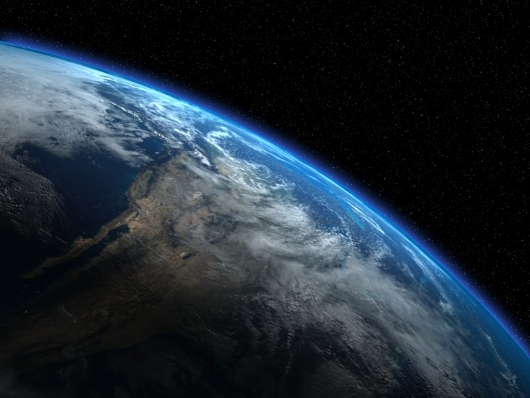 Planeta Pământ (wikimedia.org)