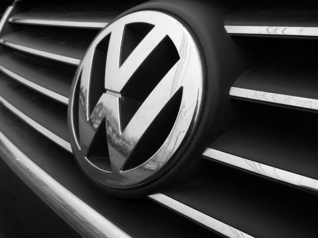 Volkswagen este implicată într-unul dintre cele mai mari scandaluri de poluare din istorie (volkswagen.ro)