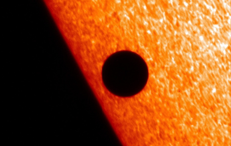 tranzitul planetei mercurc peste soare