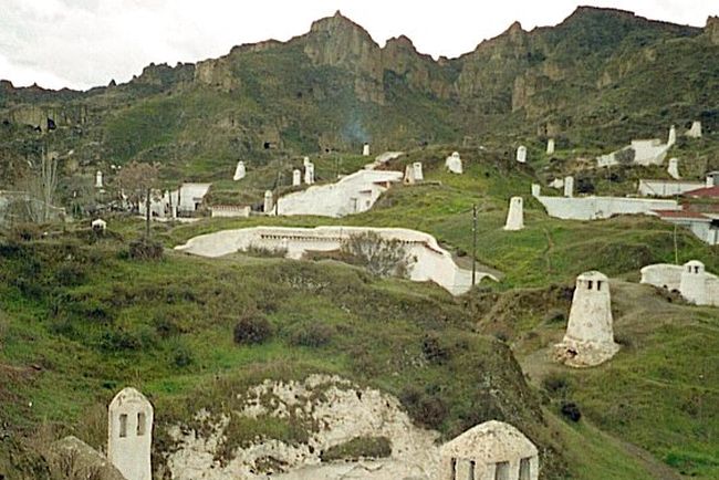 case cavernă guadix