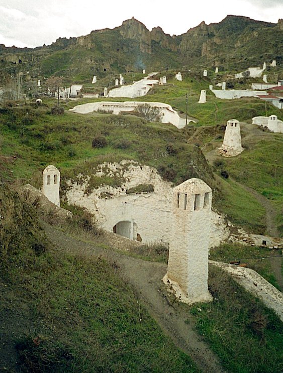 case cavernă guadix