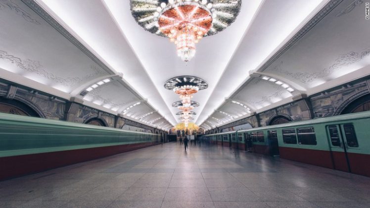 Metroul din Phenian (Foto: Elaine Li / Instagram)
