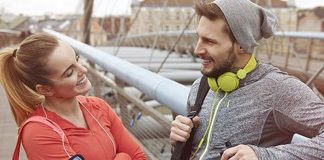 Reduceri haine Black Friday. Îmbrăcămintea e mai ieftină ca niciodată reduceri haine black friday 2016