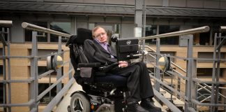 Stephen Hawking: ”Oamenii nu vor mai rezista încă o mie de ani pe Pământ” Stephen Hawking (Facebook)