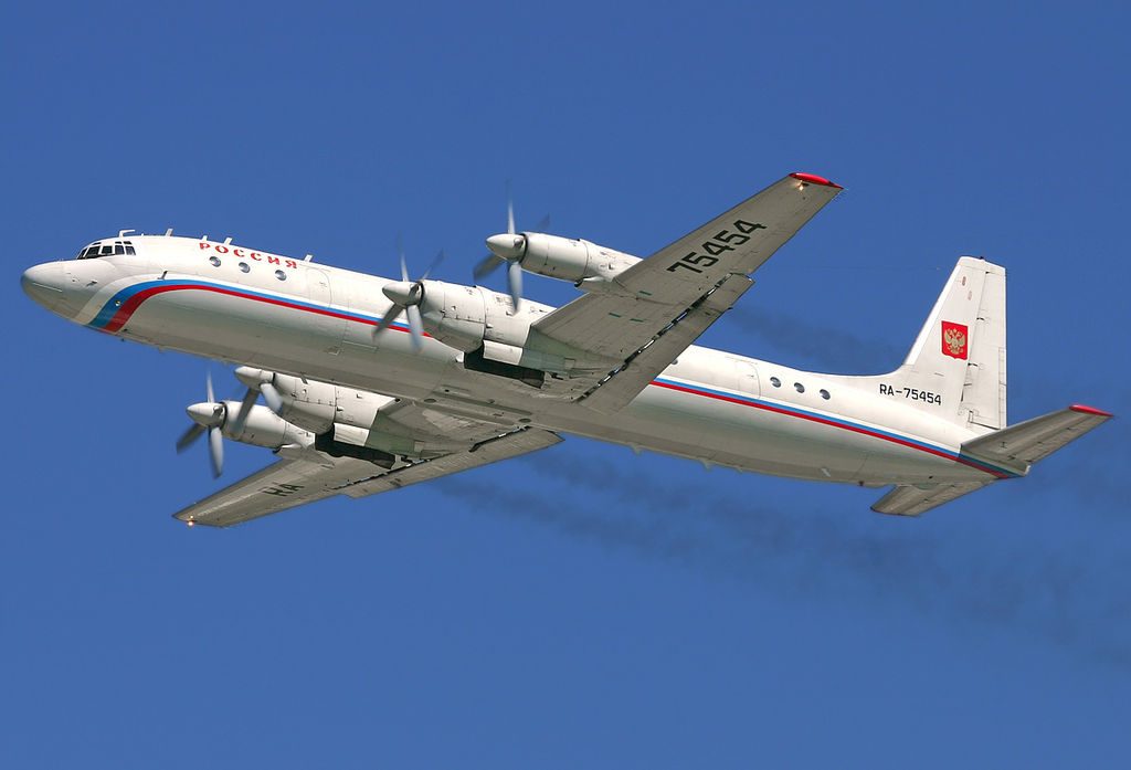 avion IL-18