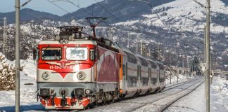 Unu din cinci bilete pe trenurile CFR este emis pentru studenți trenuri anulate tren cfr călători