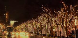 Un oraș din România, inclus pe lista celor mai frumos decorate de Crăciun crăciun berlin luminițe