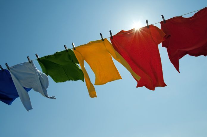 Detergenții bio pot fi folosiți atât pentru rufe, cât și pentru alte obiecte din casa dumneavoastră (republicabio.ro)