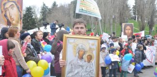 România celor care vor interzicerea avortului. „Să fie cum era înainte cu decretul lui Ceaușescu” marșul pentru viață anti-avort bucurești