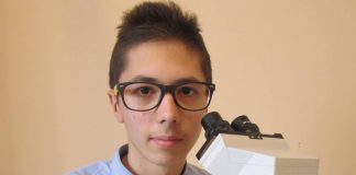 Povestea elevului român care a luat doar note de 10 în liceu Vlad Sîmbotin este unul dintre cei mai buni elevi din România (Foto: Facebook)