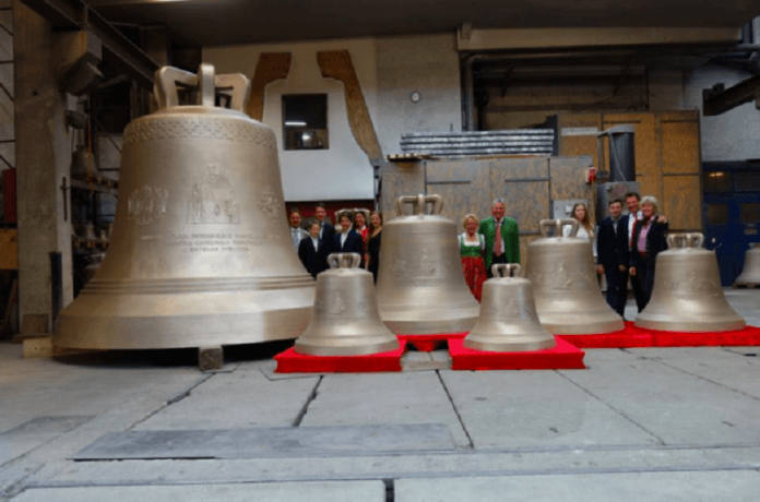 Clopotele Catedralei Mântuirii Neamului au ajuns în România (Foto: grassmayr.at)