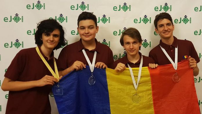 Elevii români au obținut 4 medalii la Olimpiada Europeană de Informatică pentru Juniori. Foto: Ministerul Educației