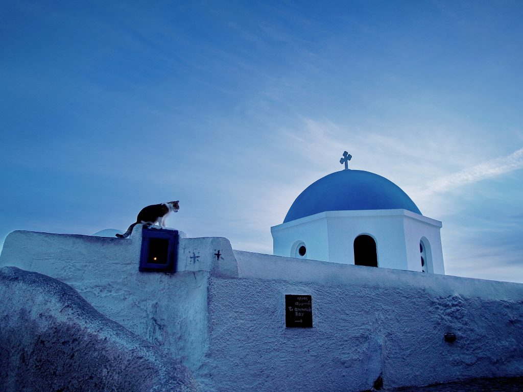Lidl a decis să elimine simbolistica religioasă de pe bisericile din Santorini. Foto: Zhang Yu / Flickr