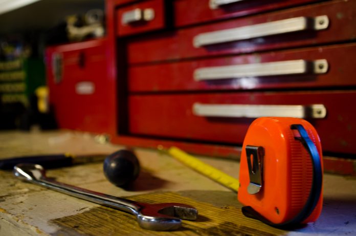 Zece unelte indispensabile oricărei gospodării. Foto: Julien Dumont / Flickr