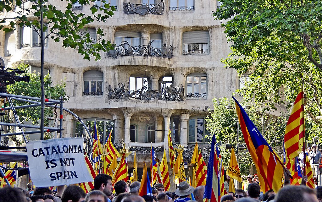 Catalanii vor să își declare cât mai curând independența față de Spania. Foto: SBA73 / Flickr