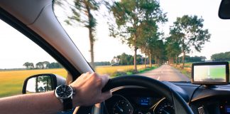 Taxa auto 2018. Dragnea: Nu va exista un nou impozit! RCA 2018 FOTO: Rudy and Peter Skitterians/Pixabay.com