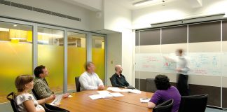 Hărțuirea la locul de muncă. O poveste despre un fenomen trecut sub tăcere în România hărțuire locul de muncă