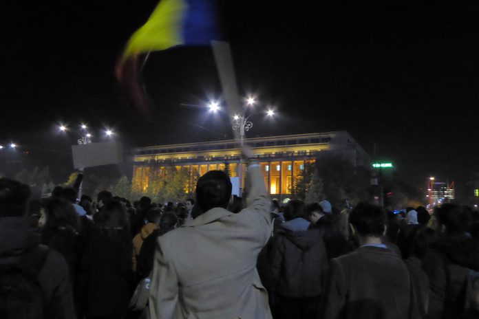 Piața Victoriei. Foto: Root FileSystem / Flickr