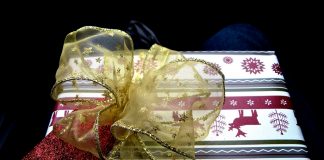 Câți bani cheltuie românii de Moș Nicolae? Idei Cadouri de Crăciun 2017. Foto: nathanmac87 / Flickr