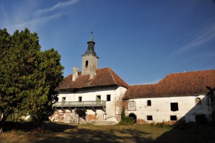 Castelul Teleki din Poșmuș. Foto: castelintransilvania.ro