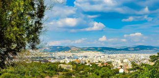 City break ieftin. Cum, când și unde poți merge ca turist cu bani puțini city break ieftin