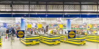 Iaurturi contaminate cu plastic retrase de la vânzare de la Lidl Locuri de muncă Lidl salarii