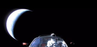 Ultima imagine cu mașina Tesla în spațiu mașină tesla spațiu