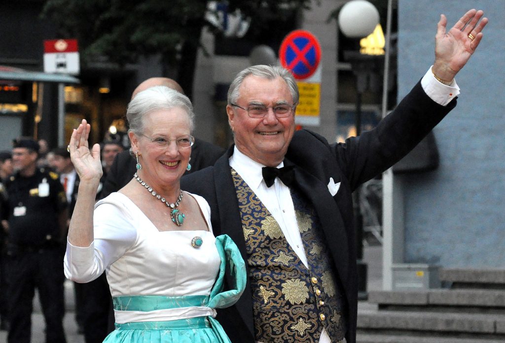 Prințul Henrik al Danemarcei, alături de soția sa, Regina Margrethe. Foto: Wikimedia Commons