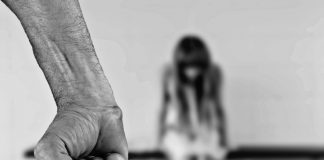 Victimele violenței domestice nu vor mai plăti taxe de timbru la divorț și partaj violență domestică ordin de protecție provizoriu