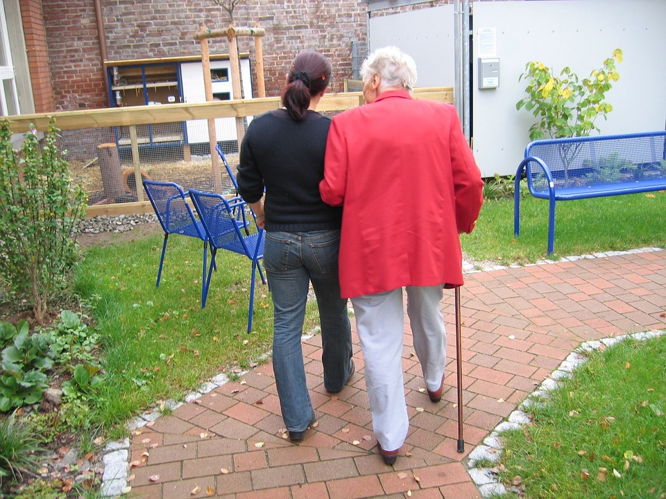 îngrijire bătrâni în străinătate Job îngrijire bătrâni în străinătate oferte îngrijire bătrâni angajări îngrijire bătrâni îngrijitori de bătrâni joburi îngrijire bătrâni