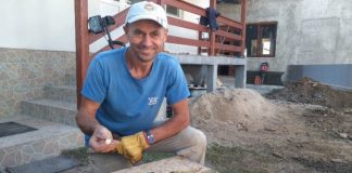 Un român a descoperit o comoară în timp ce-și săpa un șanț în curte comoară monede argint groși bihor