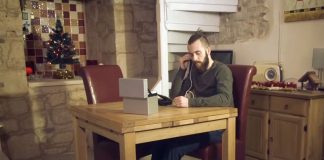 Viral. Filmul de Crăciun care a cucerit internetul film trist crăciun