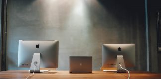 Desktop sau laptop? O întrebare cu două răspunsuri