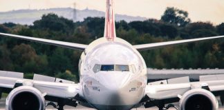 Crăpătură descoperită lângă aripa unui avion Boeing 737 NG boeing 737 avion