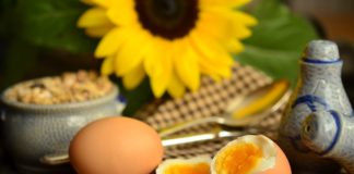 Câte calorii are un ou fiert tare, unul moale și unul prăjit în ulei câte calorii are un ou fiert tare