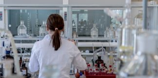 Un nou virus a fost descoperit. Provoacă febră hemoragică și atacă organe FOTO: jarmoluk/Pixabay.com