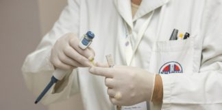 Un medic italian a murit de coronavirus, după ce a muncit fără mănuși, din cauza lipsurilor din spital SURSĂ FOTO: pixabay.com