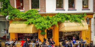 Spania se redeschide. Ridicarea restricțiilor, pe zile: de la frizerii și hoteluri la restaurante și plaje restaurant terasă bistro