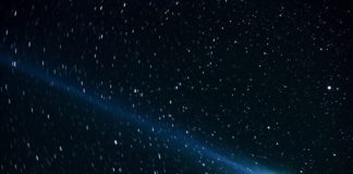 O cometă misterioasă va lumina cerul nopții la sfârșitul lui aprilie. E deja cel mai mare ”obiect verde” din sistemul solar