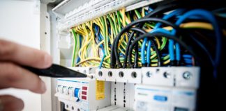 Zeci de locuri de muncă la RCS&RDS