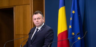 Nelu Tătaru avertizează: „S-ar părea că noi vrem să facem o pandemie din 5-6 valuri” nelu tătaru ministrul sănătății