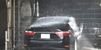 Șofer amendat pentru că și-a dus mașina la spălătorie, deși MAI anunțase că este voie spălătorie auto