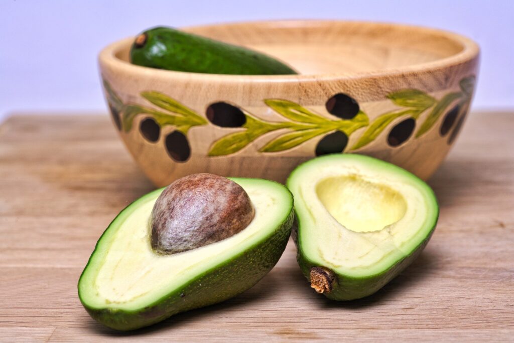 Câte calorii are un avocado FOTO: GerDukes/Pixabay.com