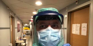 Mesajul unui român asistent în Italia pentru coronasceptici: “Eu am fost acolo. 14 ore pe zi, lacrimile se amestecau cu sudoarea” laurențiu codescu