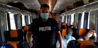 Au început controalele pe trenuri. Poliția verifică dacă oamenii poartă măști de protecție controale poliția tren cfr călători