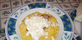 Câte calorii are mămăliga. Simplă, cu brânză, cu smântână sau cu ochiuri câte calorii are mămăliga